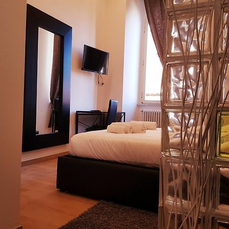 Cairoli Rooms Рим Экстерьер фото