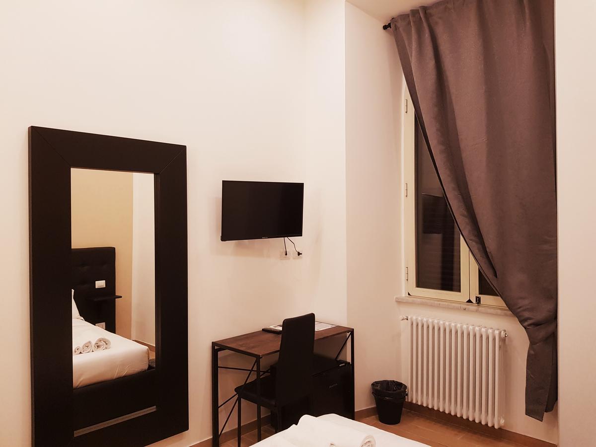 Cairoli Rooms Рим Экстерьер фото
